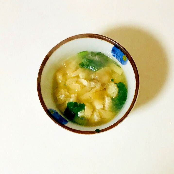 冷凍油揚げと冷凍小松菜で簡単味噌汁